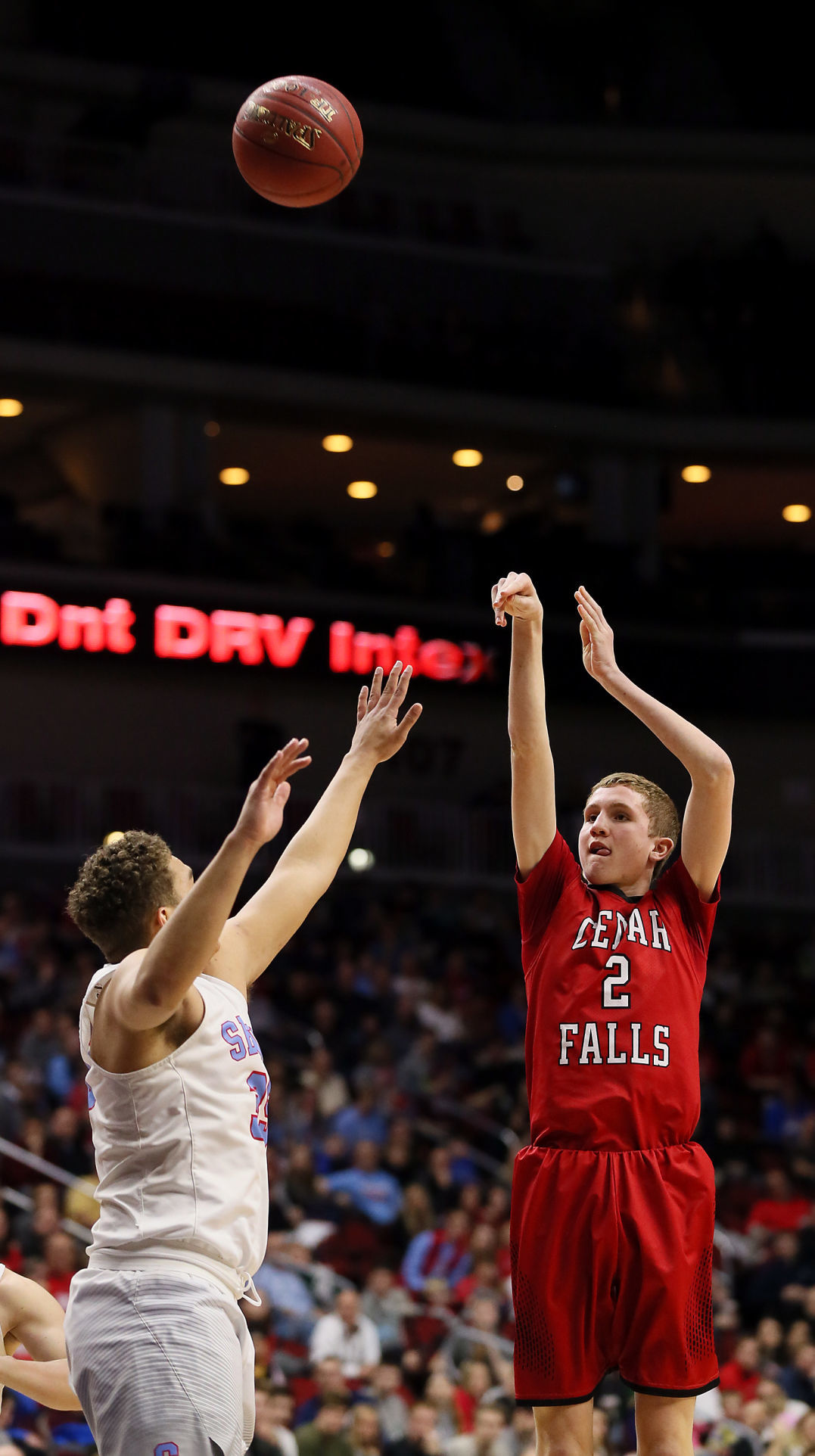 030819-CedarFalls-DubuqueSenior-008
